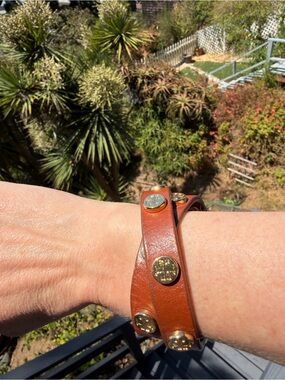 Tory Burch Brown Leather Double-Wrap Bracelet with Gold Logos